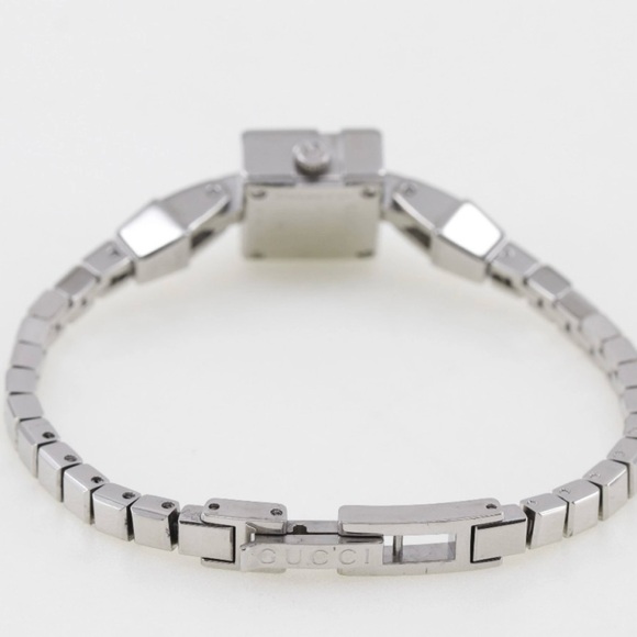 Gucci watch (pre-loved) - Picture 7 of 10